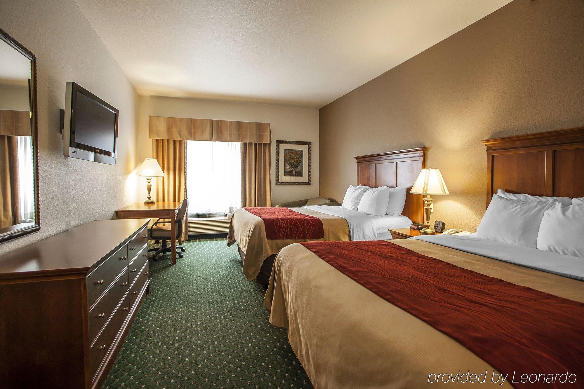 Comfort & - Quad Cities Hotel